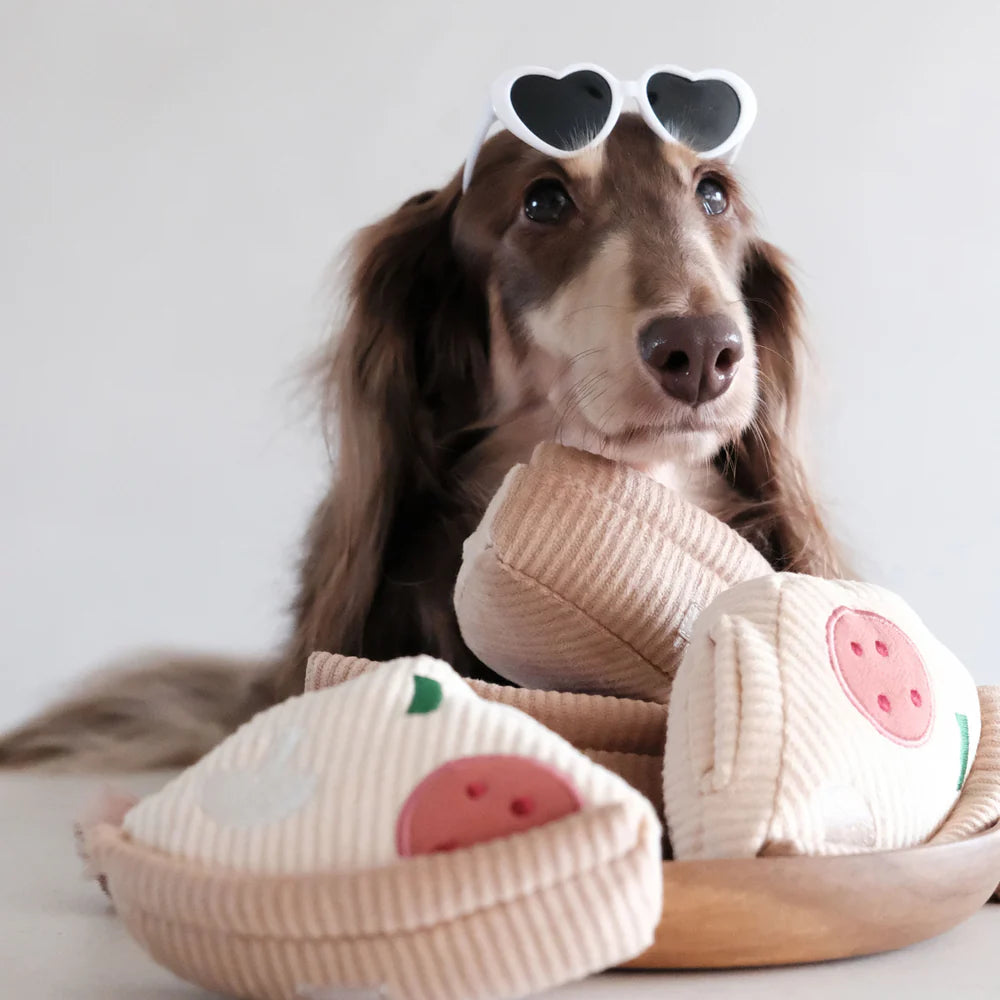 Lambwolf Collective Deep Dish Pizza, Dog Snuffler Toy