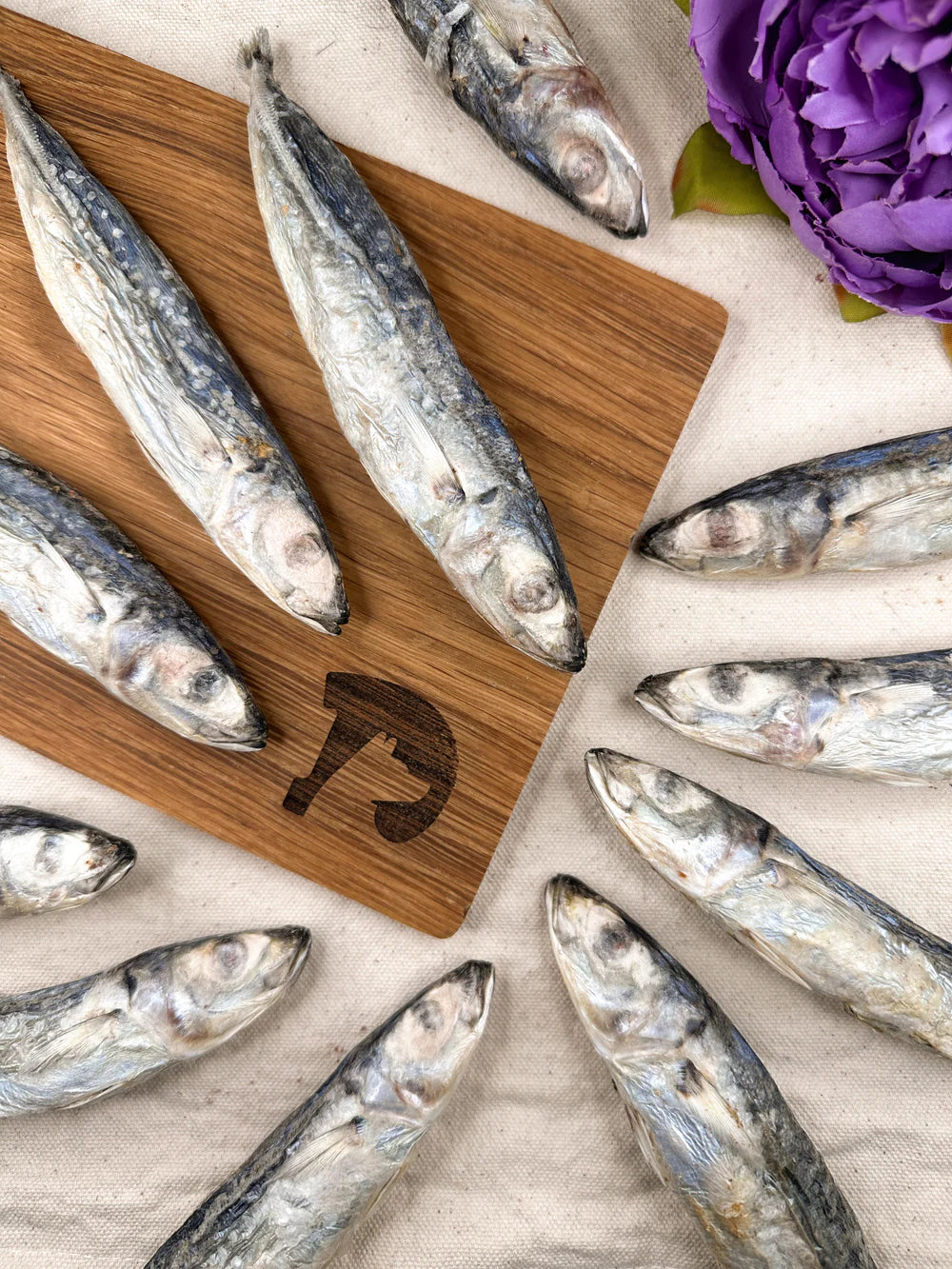 Droolicious Freeze-Dried Wild Caught Round Scad, Dog Treat