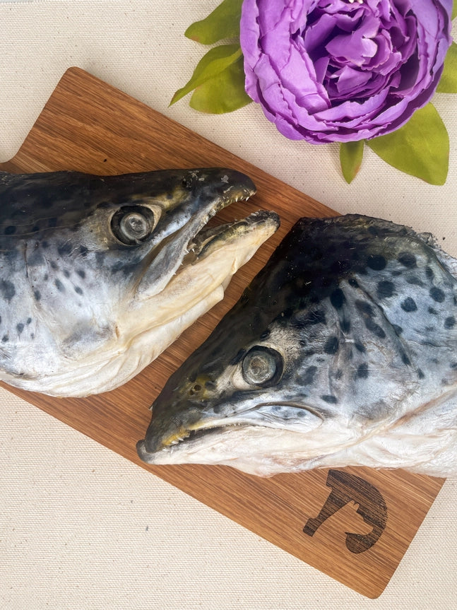 Droolicious Freeze-Dried Farm-Raised Salmon Head, Dog Chew
