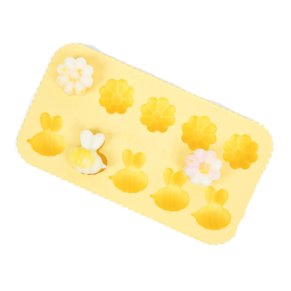EmeryPets Bee + Daisy Treat Mold