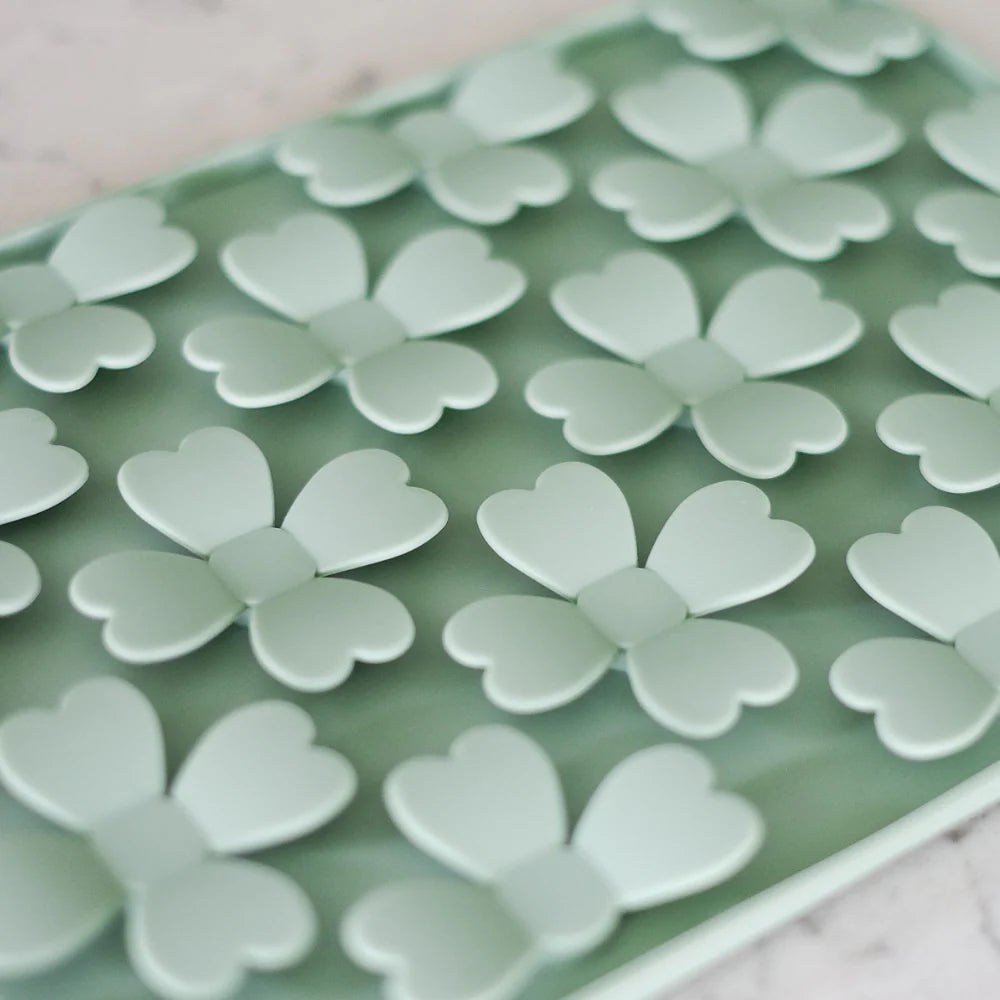 EmeryPets Lucky Clovers Snuffle Lick Mat
