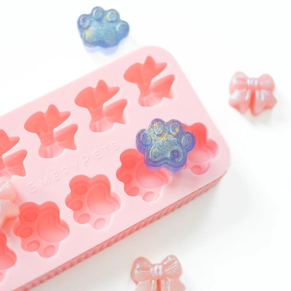 EmeryPets Bow + Paw Treat Mold