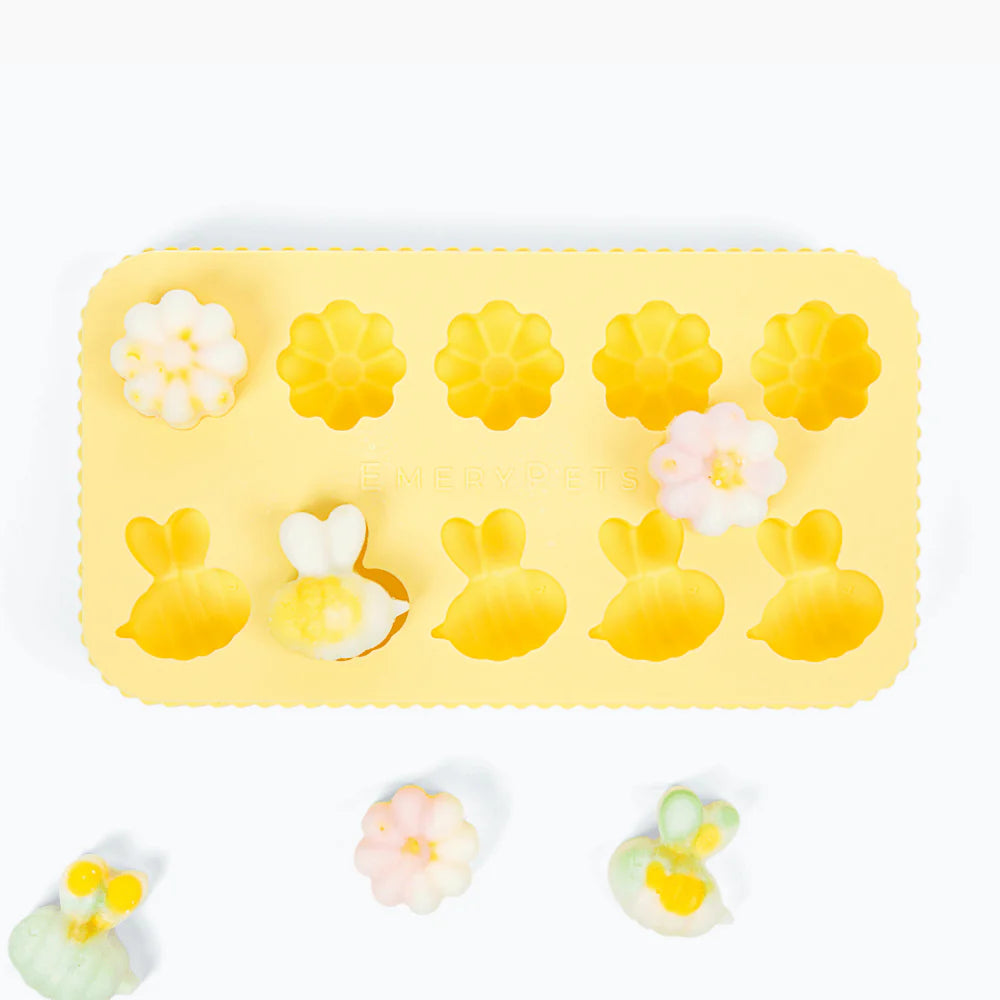 EmeryPets Bee + Daisy Treat Mold